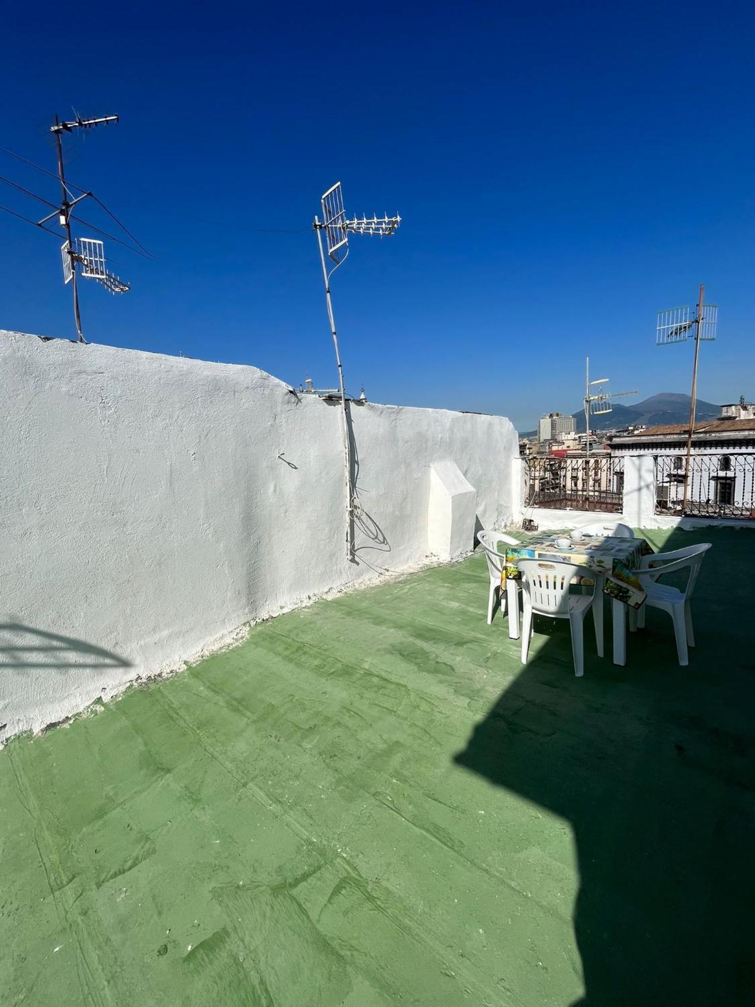 Casa La Terrazza Dei Tribunali Napoli Exterior foto